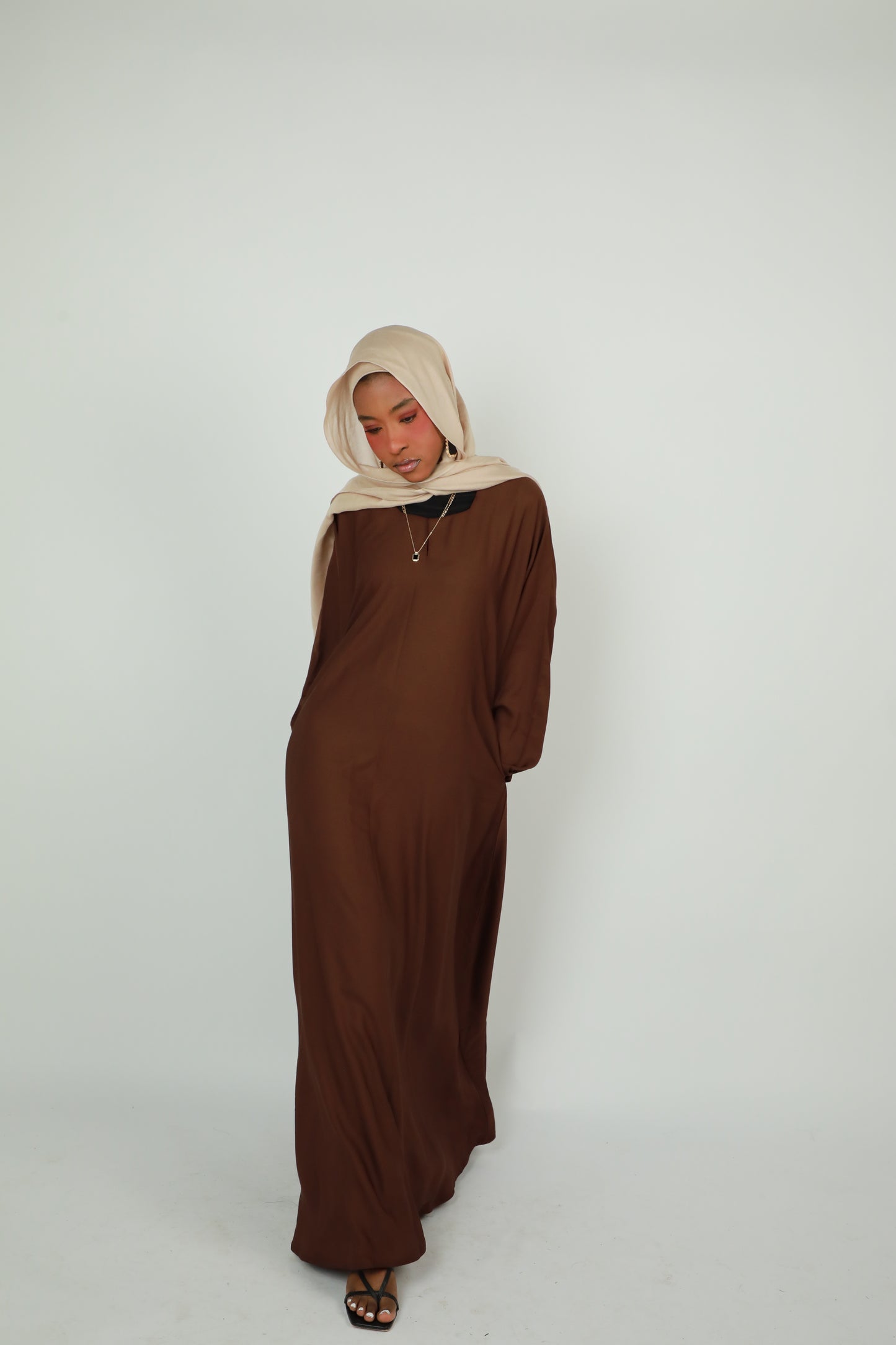 Basic Abaya With Pockets - Brown