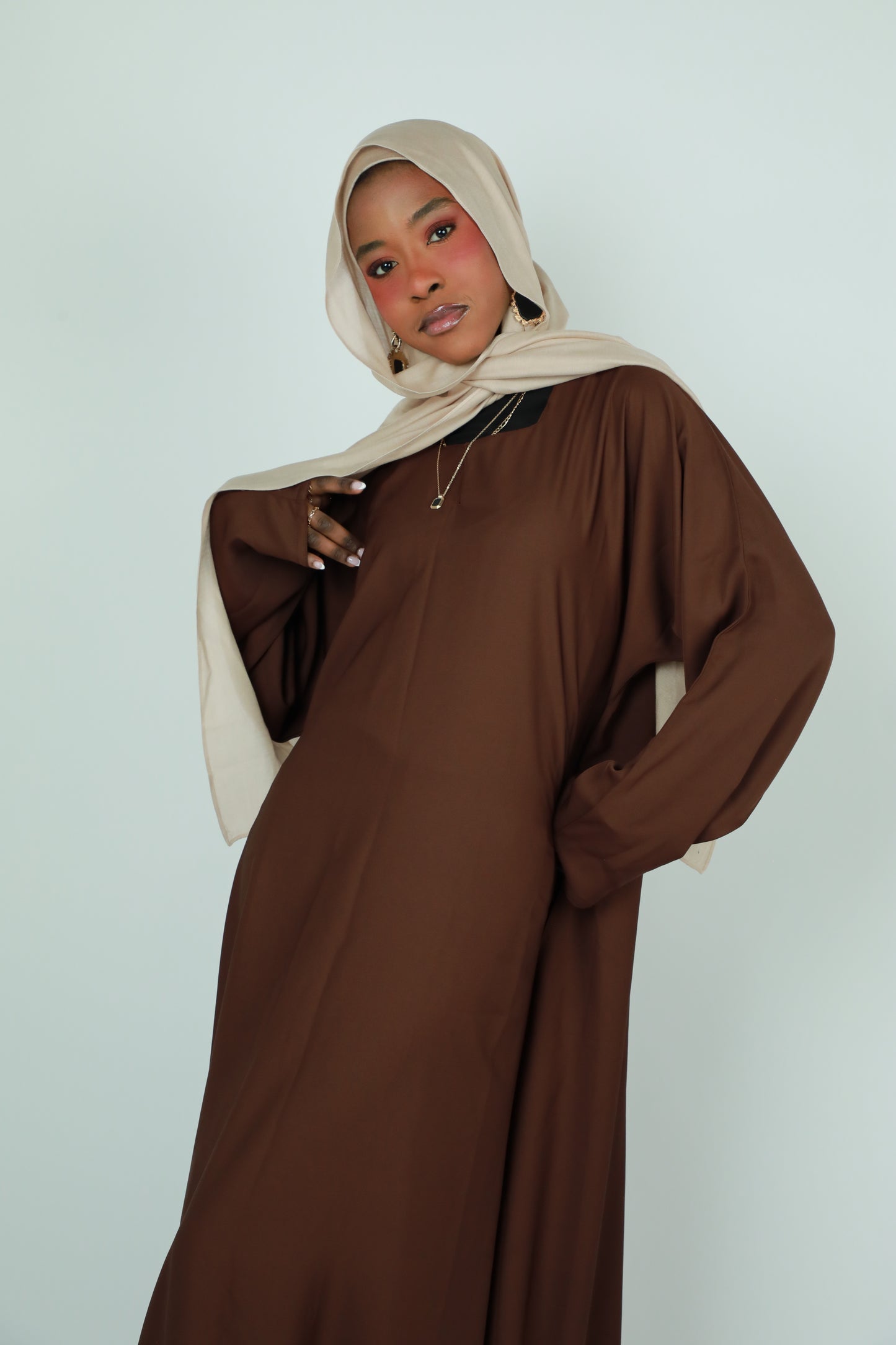 Basic Abaya With Pockets - Brown