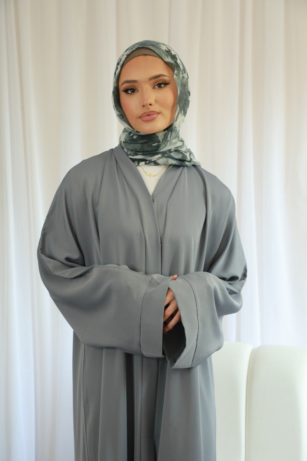 Basic Open Abaya - Grey