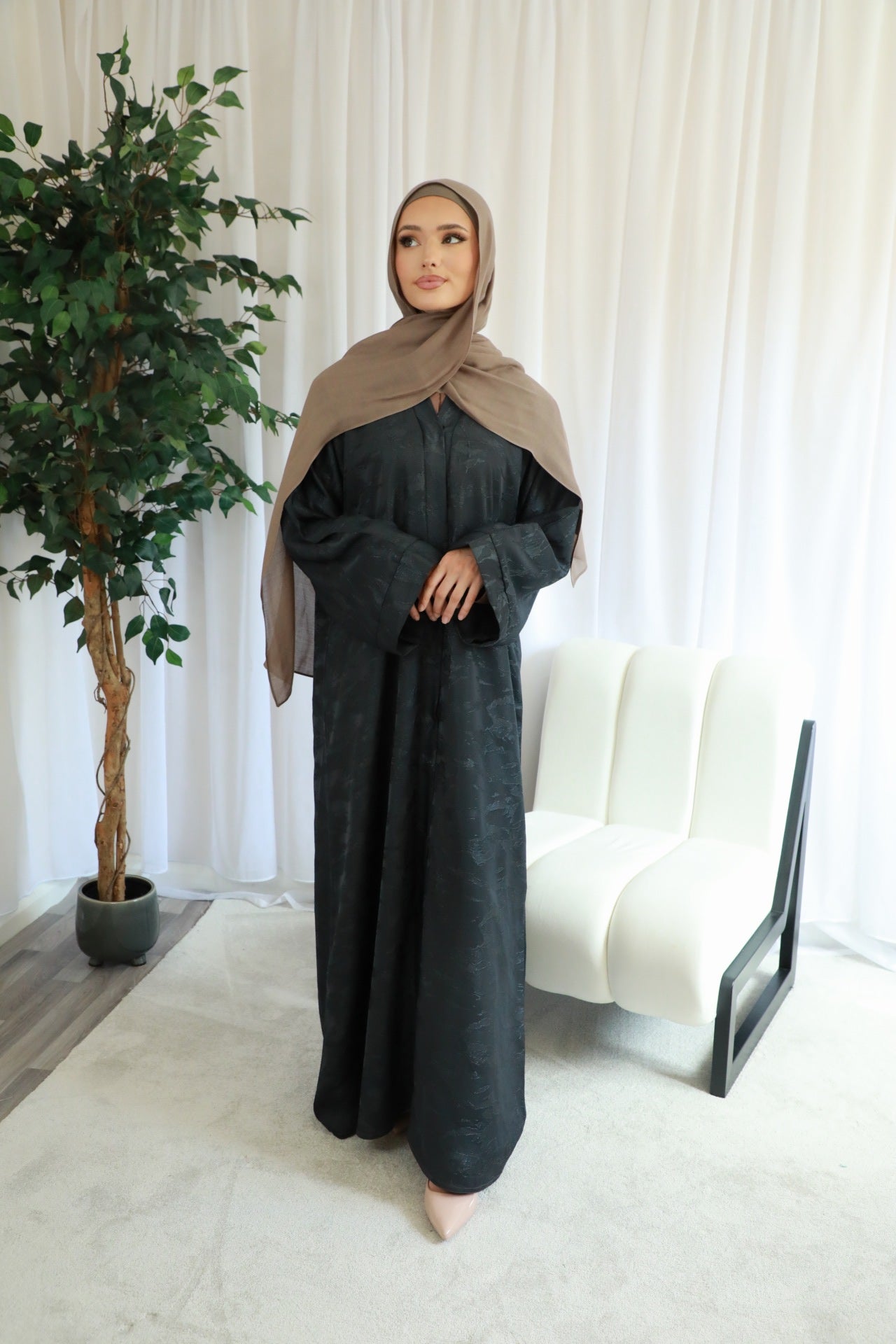 Metallic Jacquard Open Abaya - Navy Blue