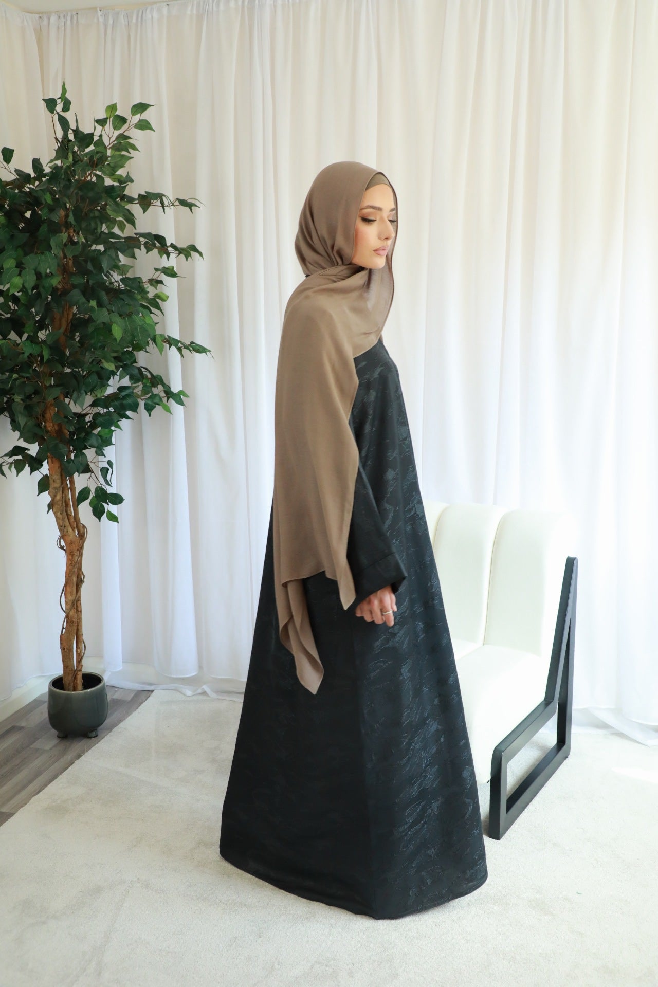 Metallic Jacquard Open Abaya - Navy Blue