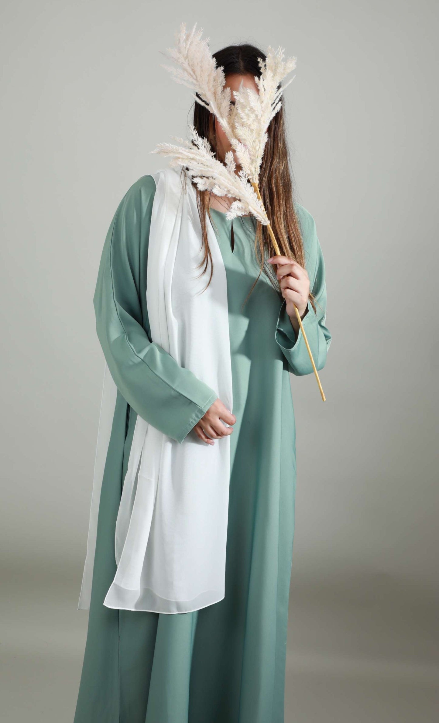 Basic Abaya With Pockets - Light Green