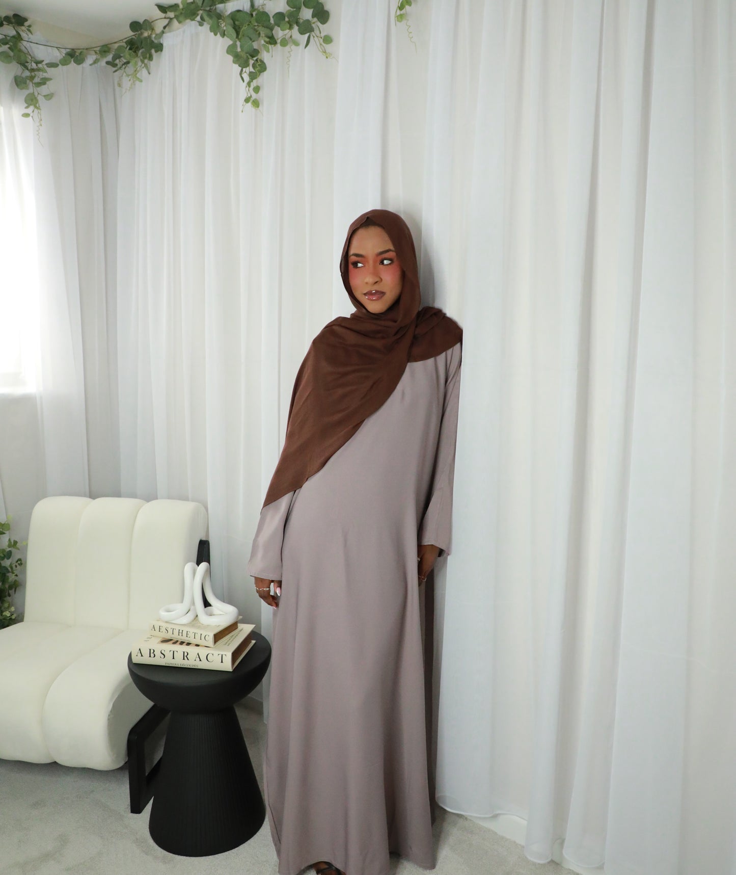 Basic Abaya With Pockets - Lavender Brown