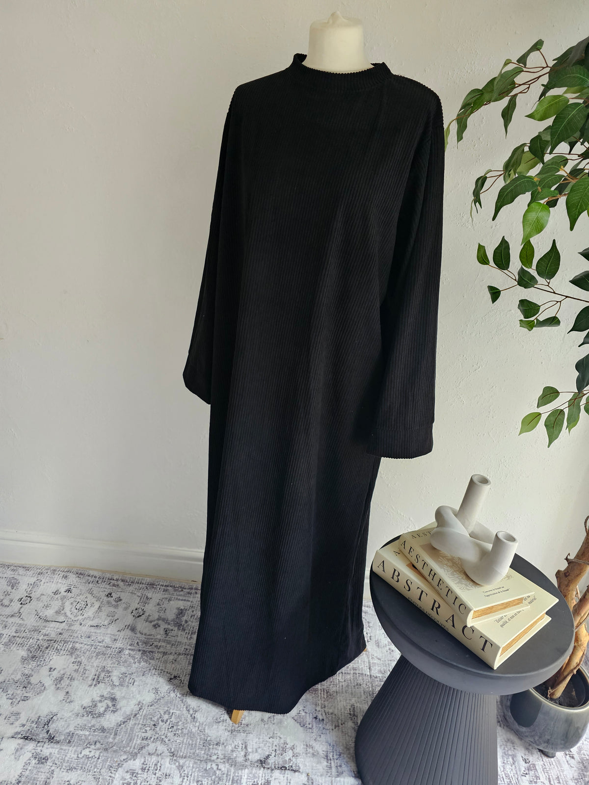 Corduroy Abaya - Black