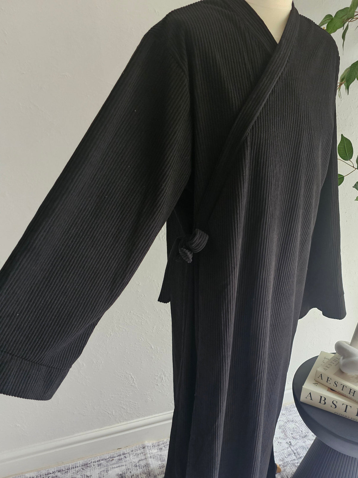 Corduroy Wrap Abaya - Black