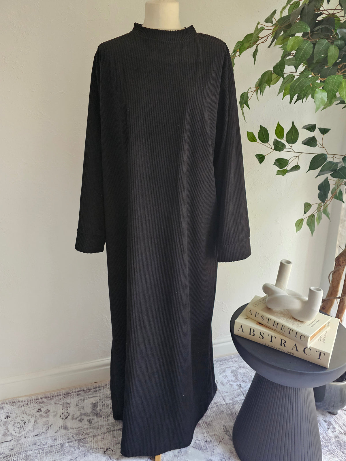 Corduroy Abaya - Black