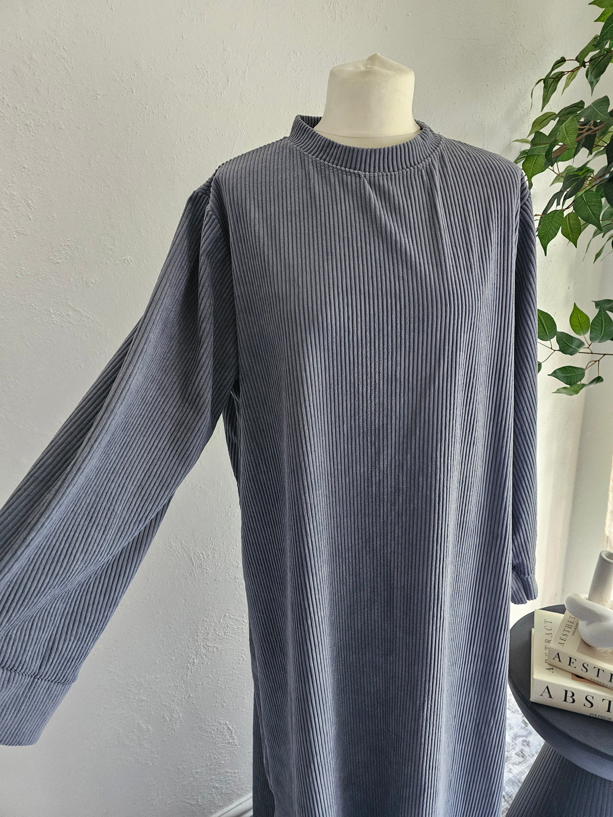 Corduroy Abaya - Grey