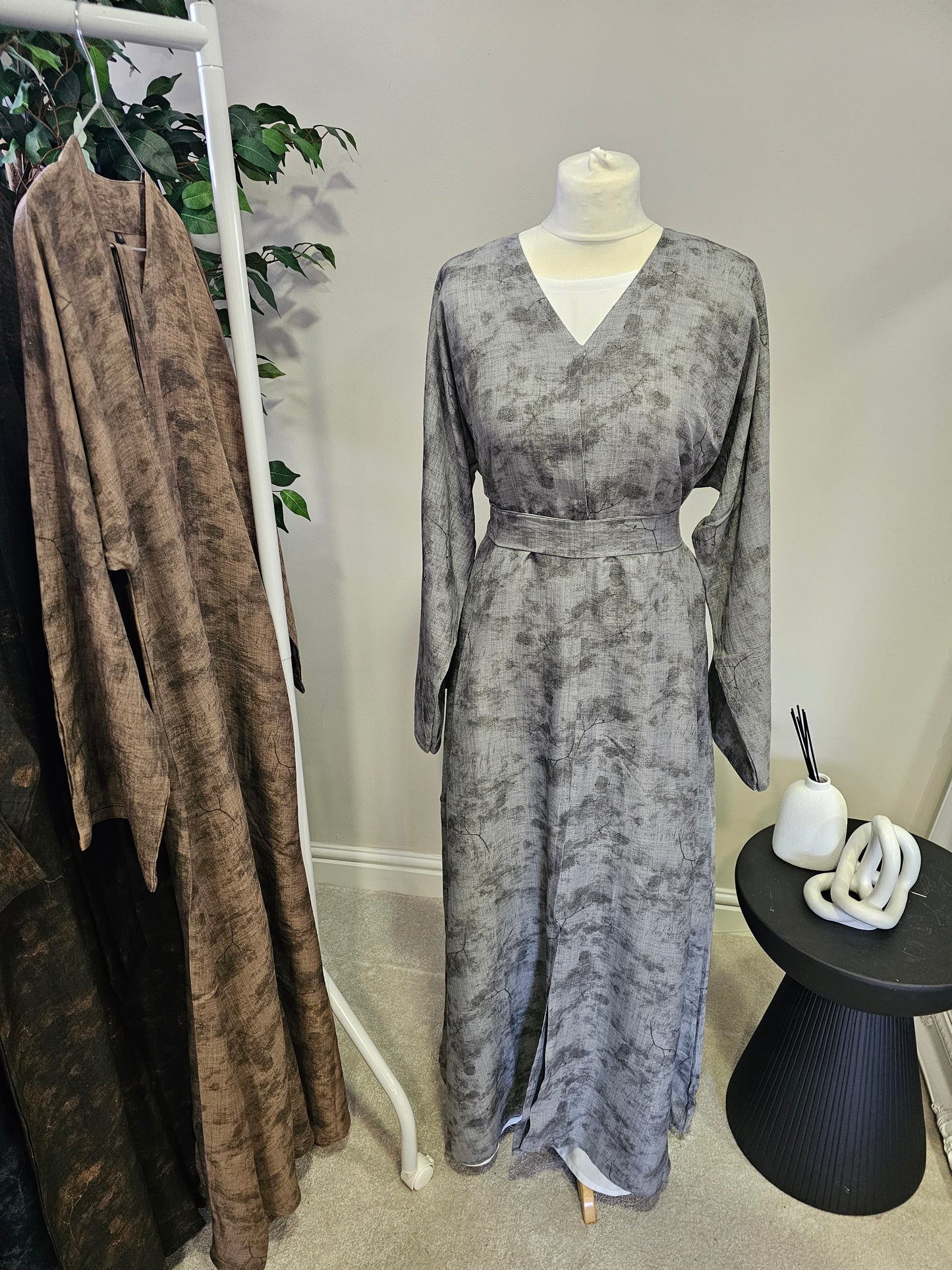 Jacquard Linen Open Abaya - Grey