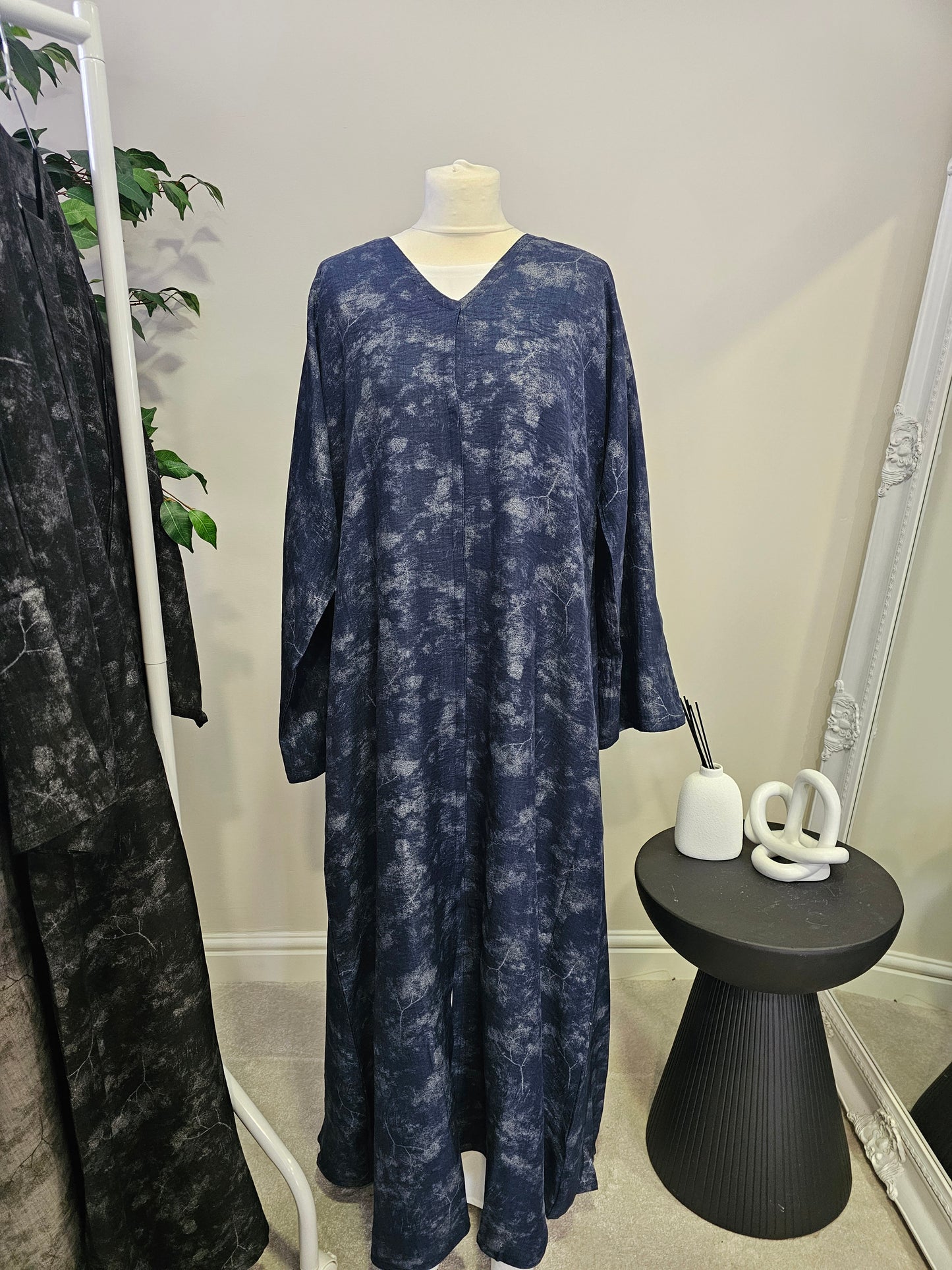 Jacquard Linen Open Abaya - Navy Blue