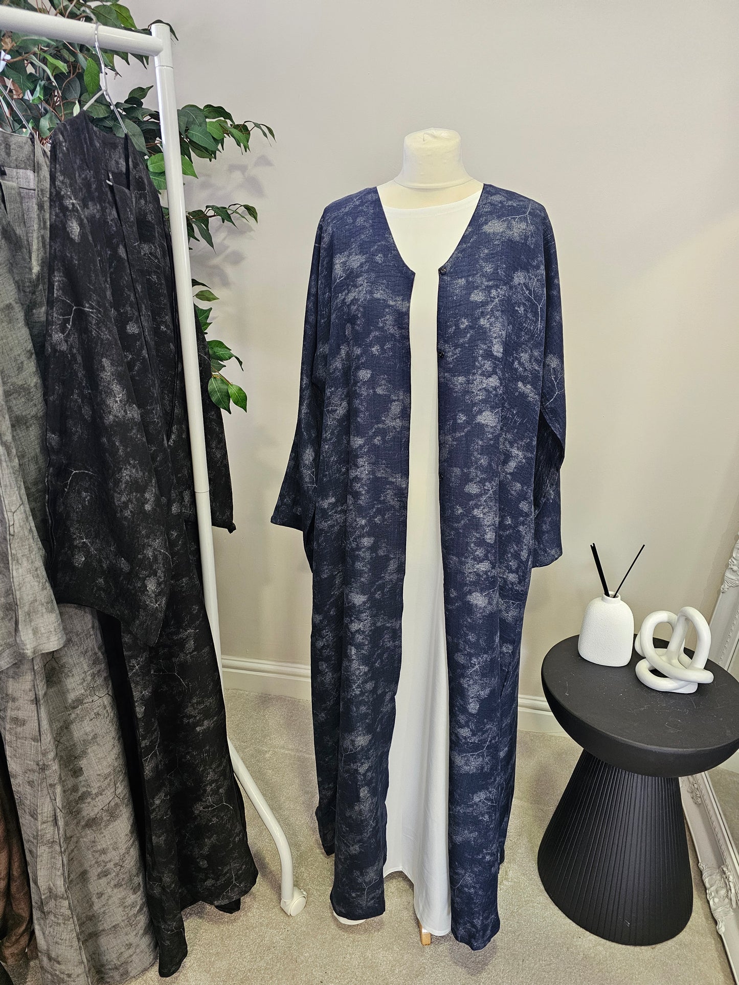 Jacquard Linen Open Abaya - Navy Blue