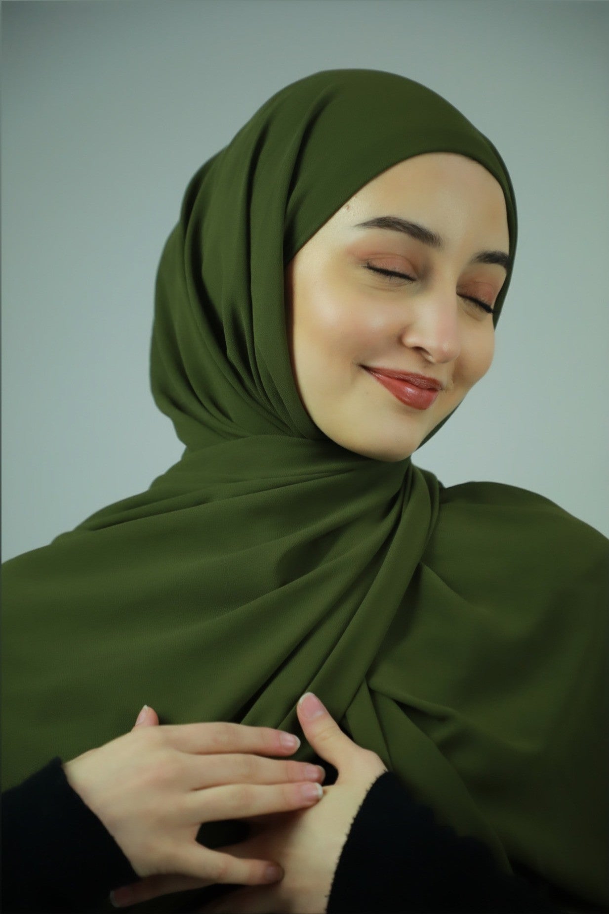 Chiffon Instant Hijab With Satin Under Cap - Emerald